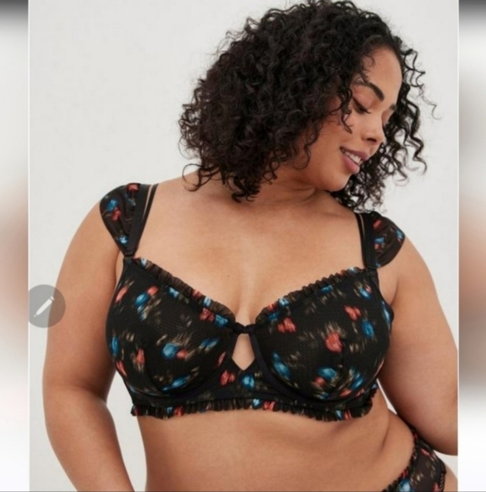 Torrid 2 Ruched Mesh Ruffle Underwire Bra